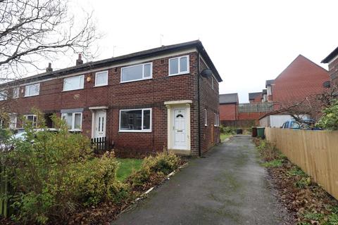 3 bedroom semi-detached house to rent, Wellington Grove, Pudsey, West Yorkshire, LS28