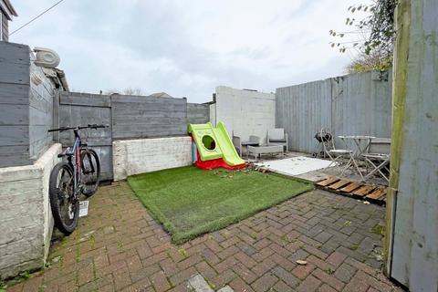 3 bedroom end of terrace house for sale, Bontnewydd, Caernarfon, Gwynedd, LL54