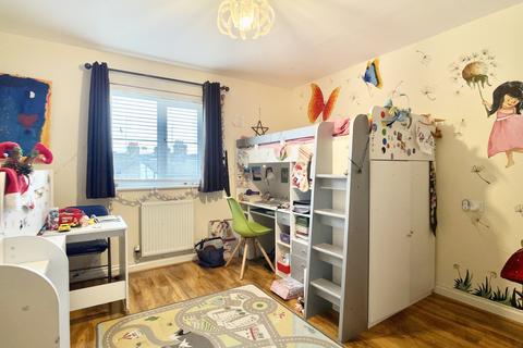 34 Critchley Avenue, Dartford, DA1 2GF