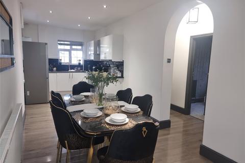 2 bedroom apartment to rent, Kings Drive, Wembley, HA9