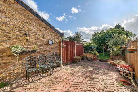 63 Elm Road, Windsor, SL4 3NB