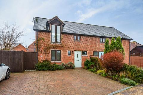 3 bedroom semi-detached house to rent, Monk Sherborne Road,  Basingstoke,  RG24