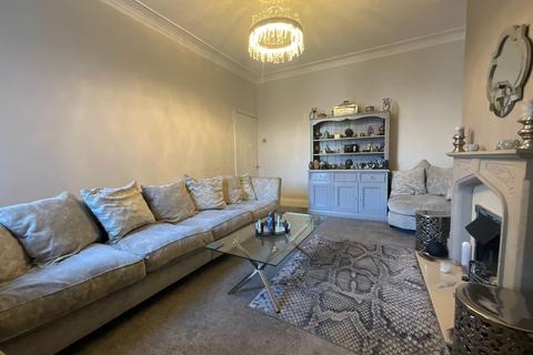 3 bedroom flat for sale - Osborne Avenue, South Shields, Tyne and Wear, NE33