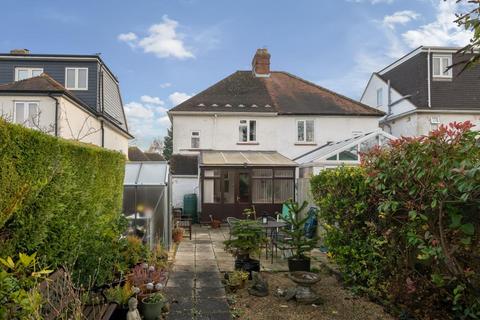19 Ash Grove, Headington, Oxford, OX3 9JN