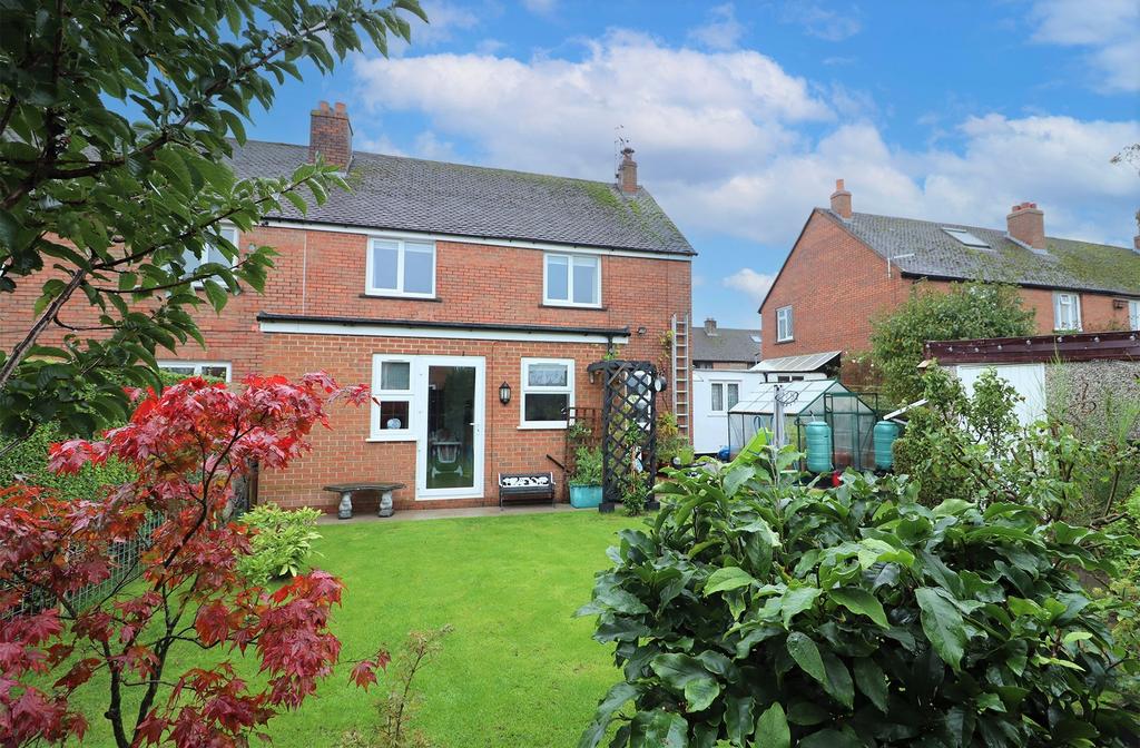 Derby Crescent, Preston PR4 3 bed semidetached house for sale £219,950