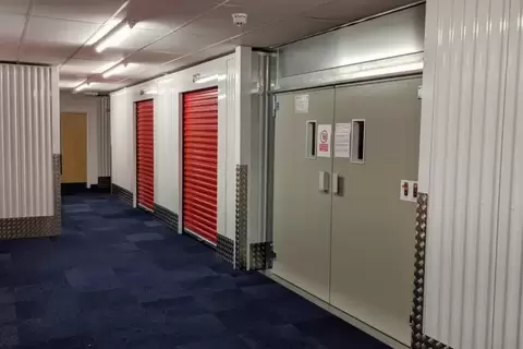 Storage to rent - Stadium Close, Cardiff CF11