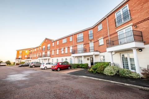 2 bedroom apartment for sale, New Hampshire Court, Lytham St Annes, FY8