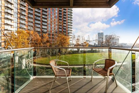 2 bedroom apartment for sale, New Providence Wharf, Fairmo nt Avenue, London, E14