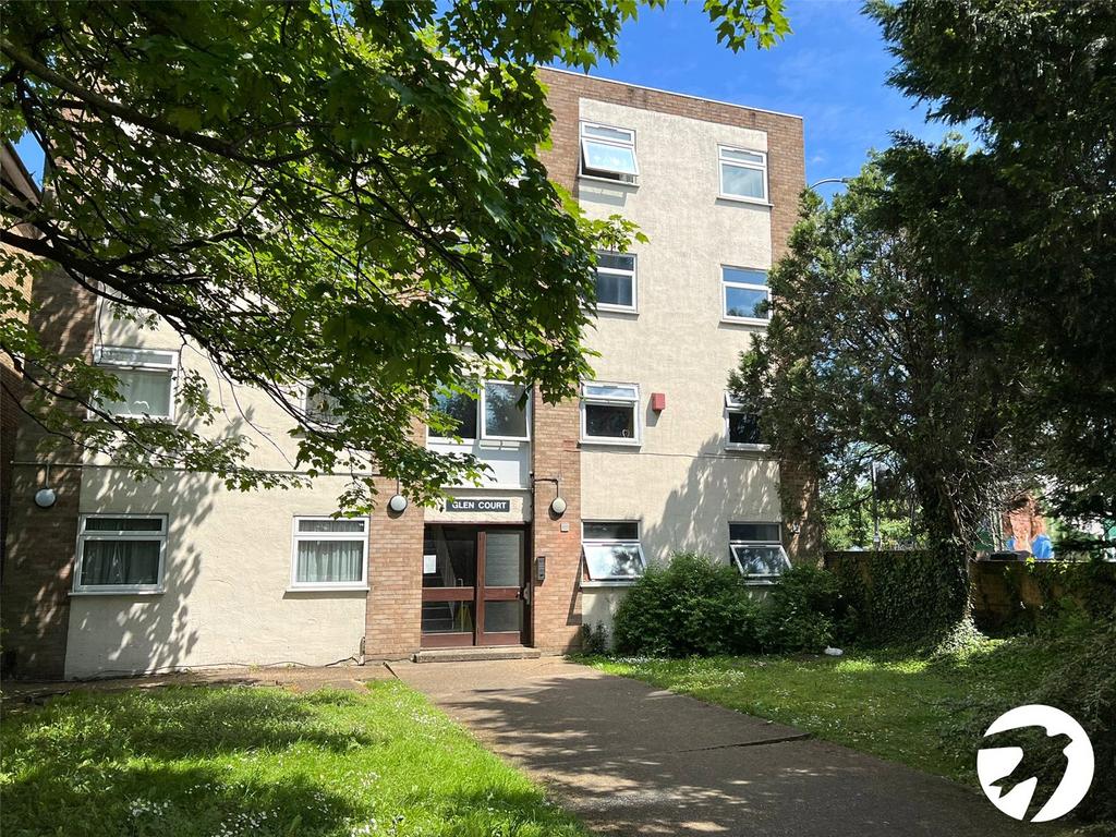 Burnt Ash Hill, London, SE12 2 bed flat for sale £270,000