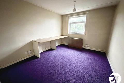 Flat 6, Glen Court Burnt Ash Hill, London, SE12 0AF