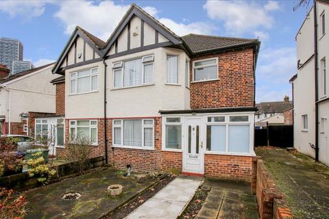 13 Allan Way, London, W3 0PW