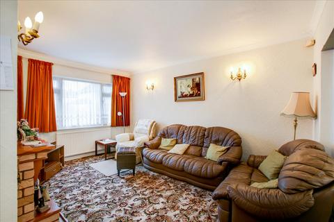 13 Allan Way, London, W3 0PW