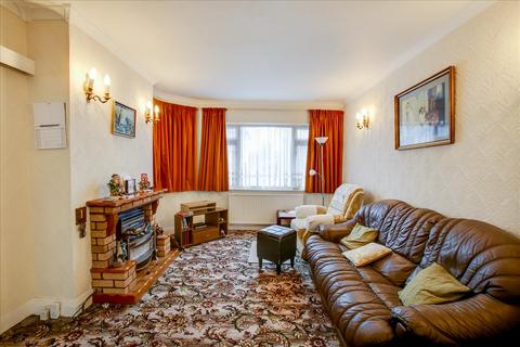 13 Allan Way, London, W3 0PW