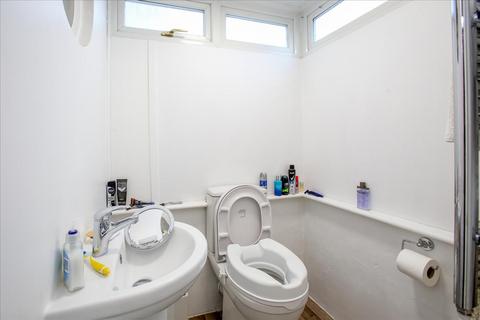13 Allan Way, London, W3 0PW