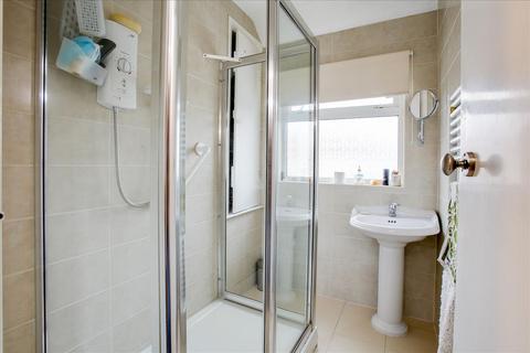 13 Allan Way, London, W3 0PW