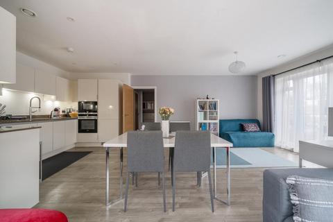 2 bedroom flat for sale - Lower Sunbury,  Sunbury-on-Thames,  TW16
