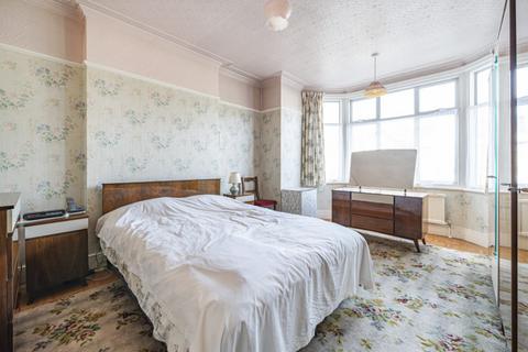 82 Boileau Road, London, W5 3AJ