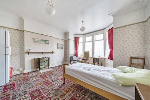 82 Boileau Road, London, W5 3AJ