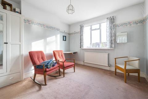 82 Boileau Road, London, W5 3AJ