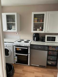 1 bedroom flat to rent, Feltham, TW13