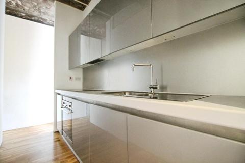 2 bedroom flat to rent, Lilycroft Road, Bradford, BD9