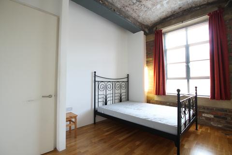 2 bedroom flat to rent, Lilycroft Road, Bradford, BD9