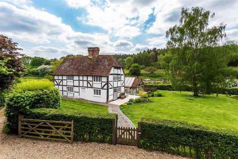 4 bedroom detached house for sale, Sandy Lane, Albury, Guildford, Surrey, GU5