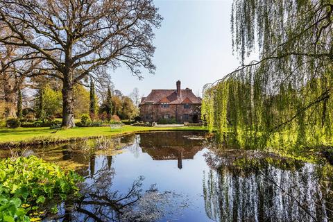 undefined, Alfold Road, Dunsfold, Godalming, Surrey, GU8