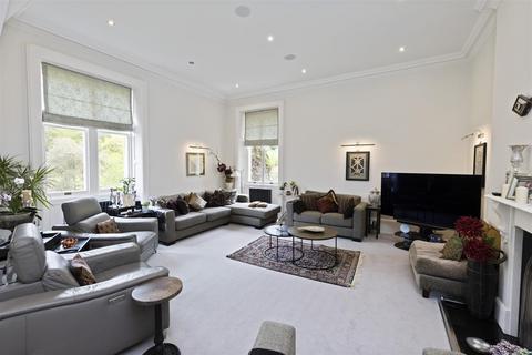 3 bedroom apartment for sale, Albury Park Mansion, Albury Park, Albury, Guildford, Surrey, GU5