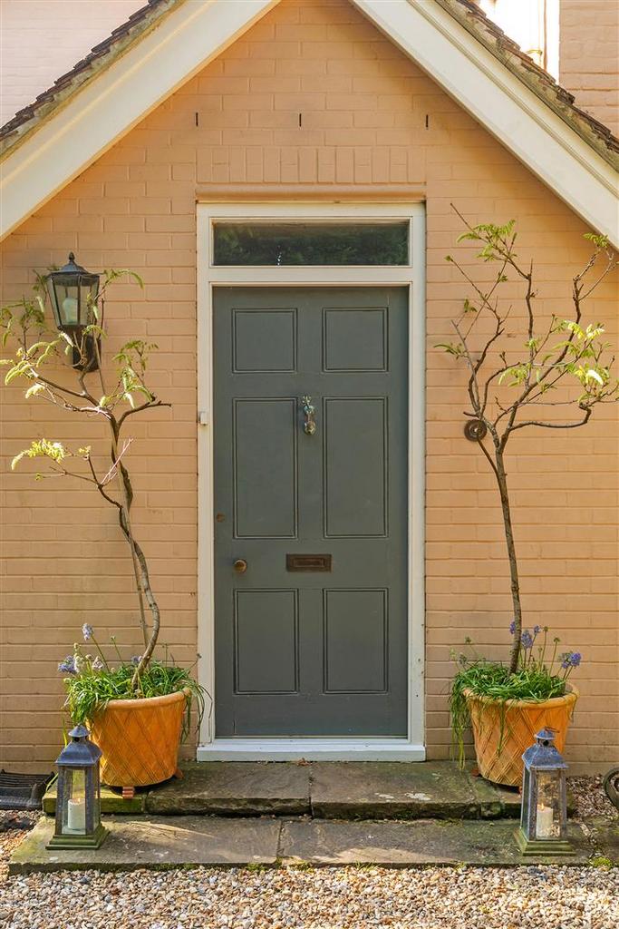 House. Partnership