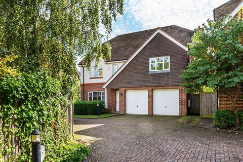 25 Knox Road, Guildford, GU2 9AH