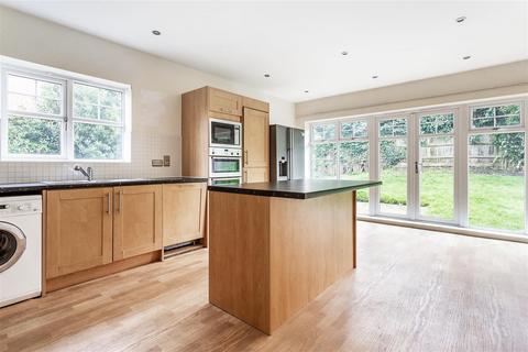 25 Knox Road, Guildford, GU2 9AH