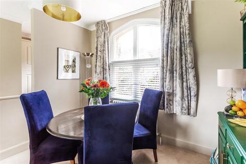 undefined, Albury Park, Albury, Guildford, Surrey, GU5