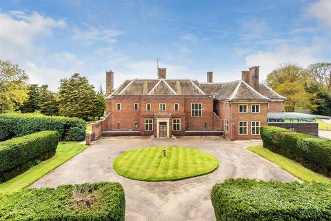 8 bedroom detached house for sale, Plumtree Cross Lane, Itchingfield, Horsham, West Sussex, RH13