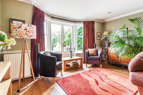 Lawton Bridge Road, Cranleigh, GU6 7HH