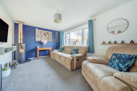 47 Greenfields, Kington, HR5 3AA