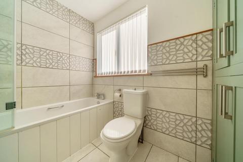 47 Greenfields, Kington, HR5 3AA