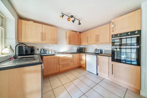 47 Greenfields, Kington, HR5 3AA