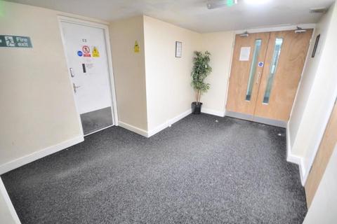 1 bedroom flat for sale, a Lanchester Gardens, Worksop, Nottinghamshire