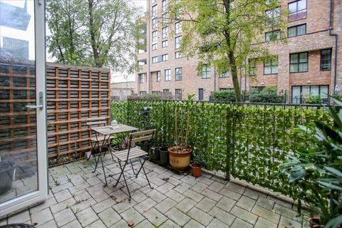 8 Rosenburg Road, London, W3 8GE