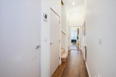 8 Rosenburg Road, London, W3 8GE