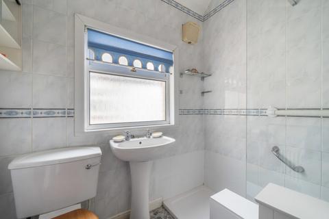 33 Selby Road, London, W5 1LY