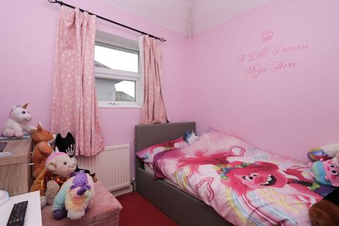 22 Cowdray Square, Deal, CT14 9ES