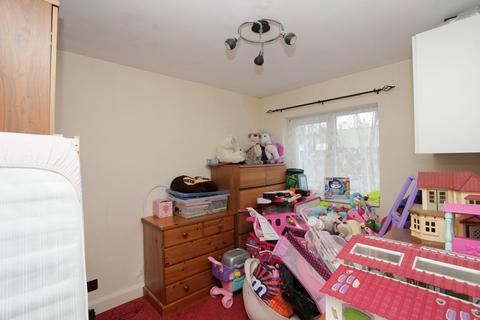 22 Cowdray Square, Deal, CT14 9ES