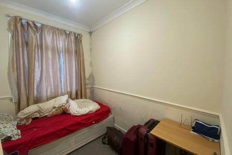 2 bedroom flat for sale, Ripple Road (First floor flat) Barking IG11 7RW