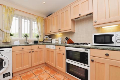 3 bedroom end of terrace house for sale, Ubsdell Close, New Milton, Hampshire, BH25