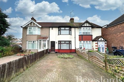 20 Lee Gardens Avenue, Hornchurch, RM11 3BA