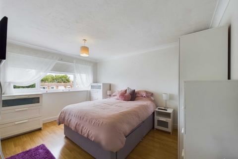 5 Lisburn Path, Aylesbury, HP20 2BQ