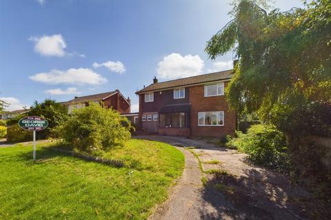 4 bedroom detached house for sale, King Edward Avenue, Aylesbury HP21