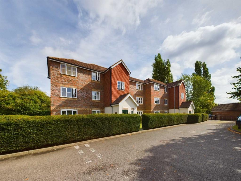 Whitehead Way, Aylesbury HP21 1 bed apartment for sale £150,000